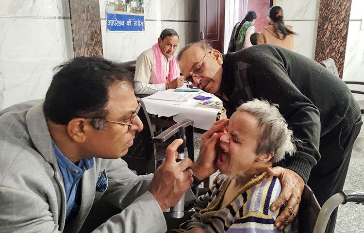 Free Eye Check-up & Cataract Operation Camp Organized by Sh. Ratan Lal Navetia